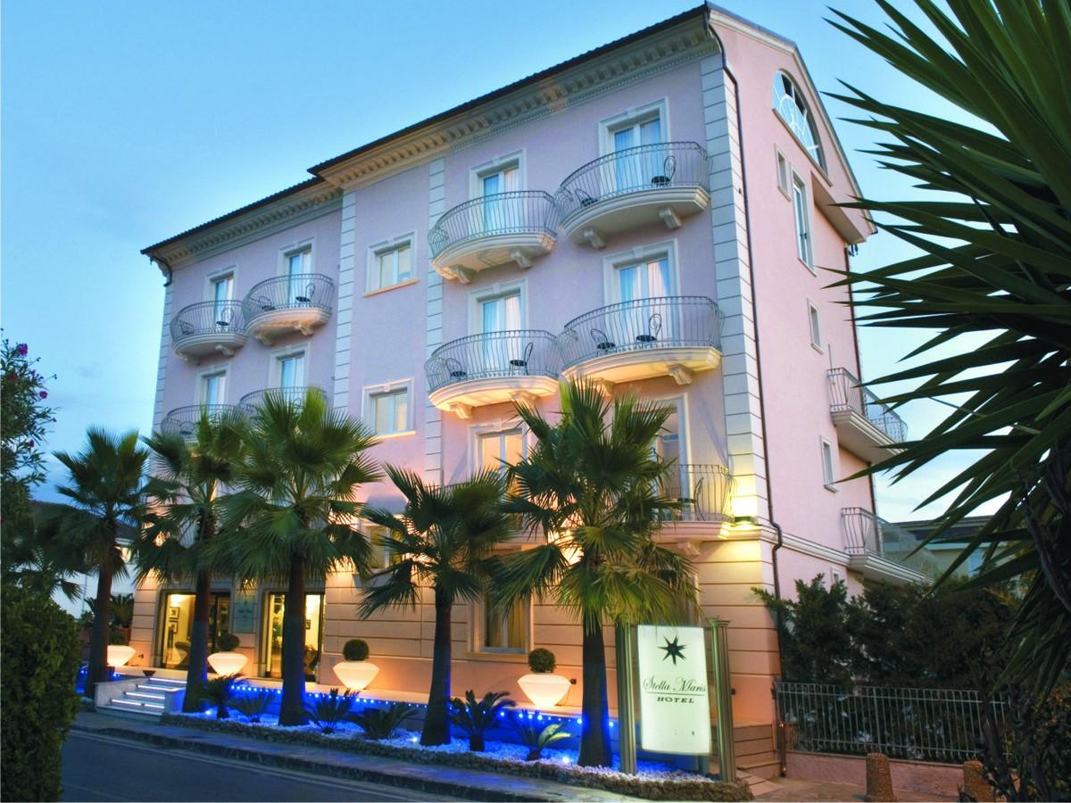 Hotel Stella Maris Casal Velino Exterior photo